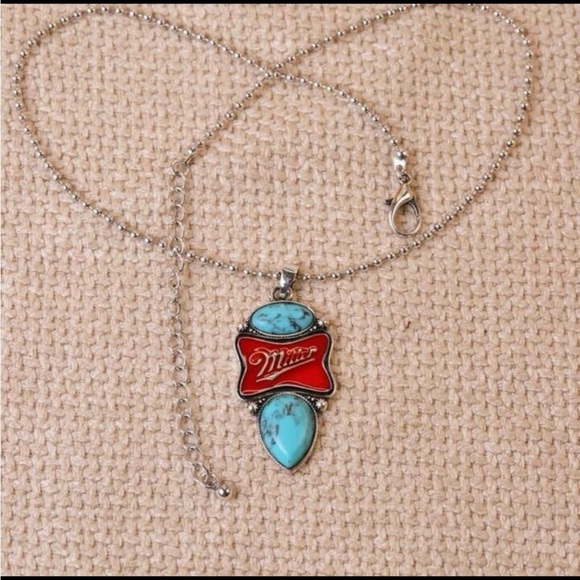 Miller Beer necklace - Picture 2 of 2